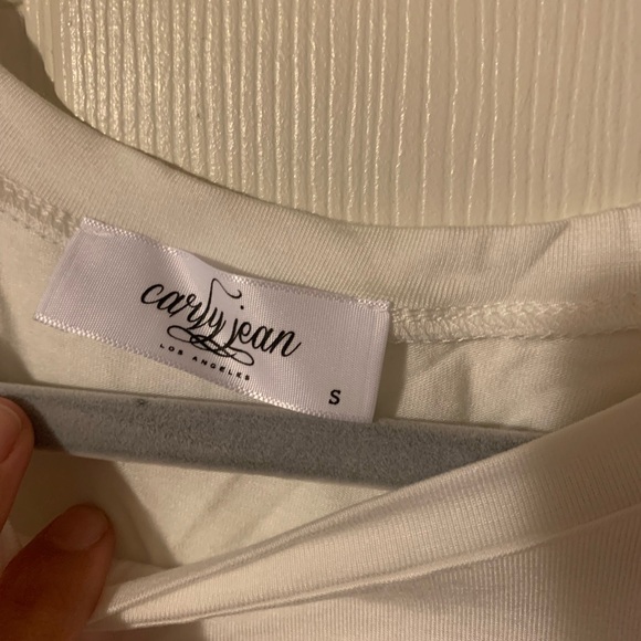 Carly Jean basic white t shirt - Picture 2 of 2